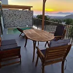 Rosa - Luxury With Panoramic Views