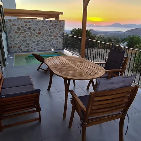 Rosa - Luxury With Panoramic Views